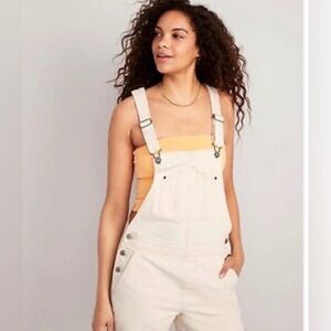 Old Navy Slouchy Short Overalls L Calla Lily Off White Relaxed Shortalls Y2K